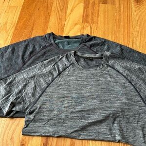 Rhône Men’s Vapor Training Shirt- 2- Like New